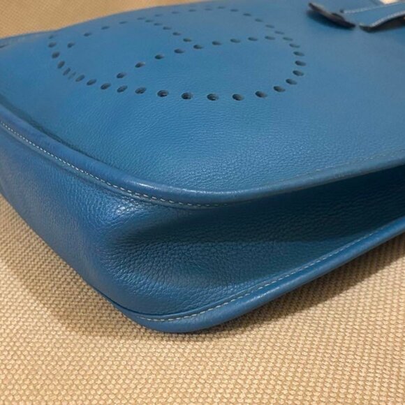 Authentic HERMES Evelyn PM I Blue Jean Clemence Leather Shoulder Bag - Picture 12 of 15